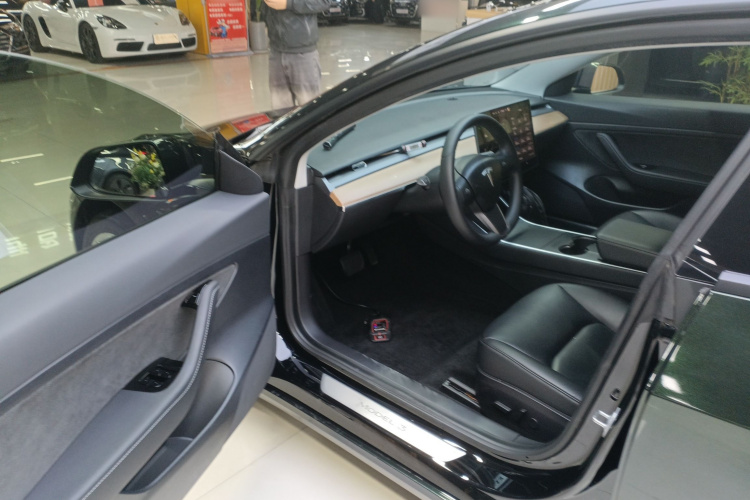 特斯拉 Model 3 2019款 标准续航后驱升级版中控内饰7003