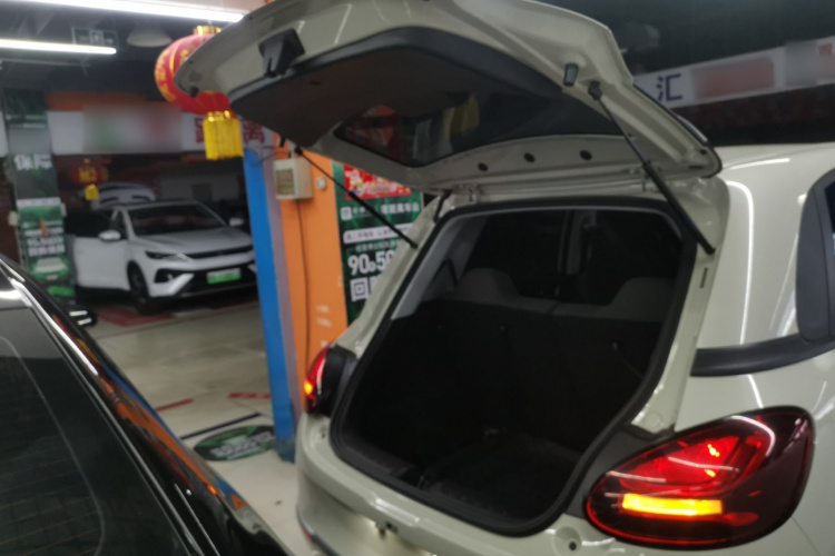 五菱汽车 五菱缤果 2023款 203km 轻享款局部细节23