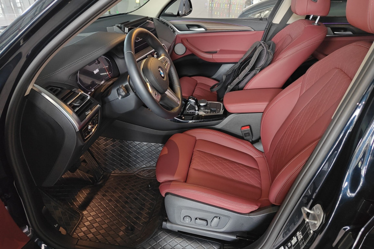 宝马X3 2023款 改款 xDrive30i 领先型 M曜夜套装局部细节19