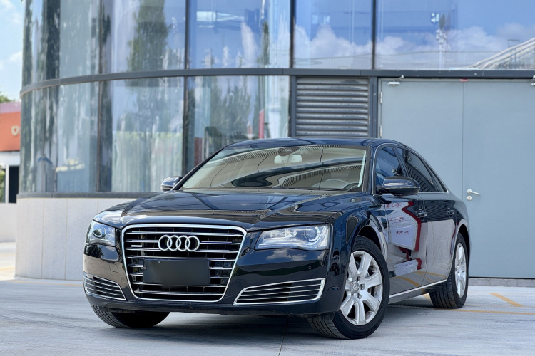 奥迪A8 2013款 A8L 45 TFSI quattro舒适型车身外观1