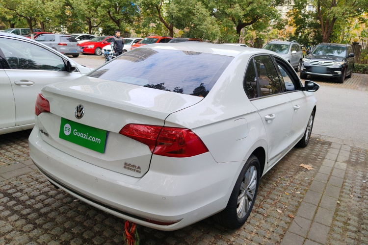 大众 宝来 2016款 230TSI 手动舒适型车身外观7