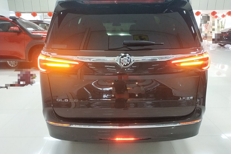 别克GL8 2021款 ES陆尊 653T 豪华型车身外观6