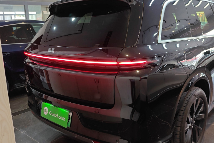 理想汽车 理想L8 2023款 Air车身外观6
