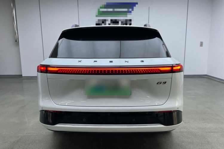 小鹏G9 2022款 702 Pro车身外观6006