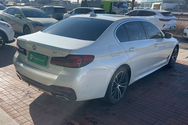 宝马5系 2022款 改款二 530Li 领先型 M运动套装车身外观6003