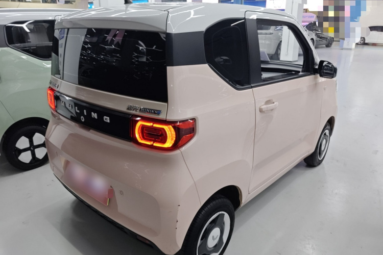 五菱汽车 宏光MINIEV 2021款 马卡龙时尚款 三元锂车身外观6005