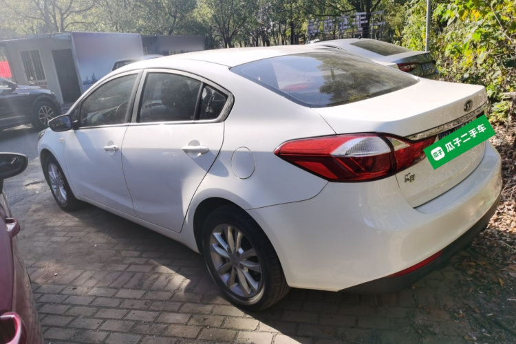 起亚K3 2016款 1.6L 自动GL车身外观4