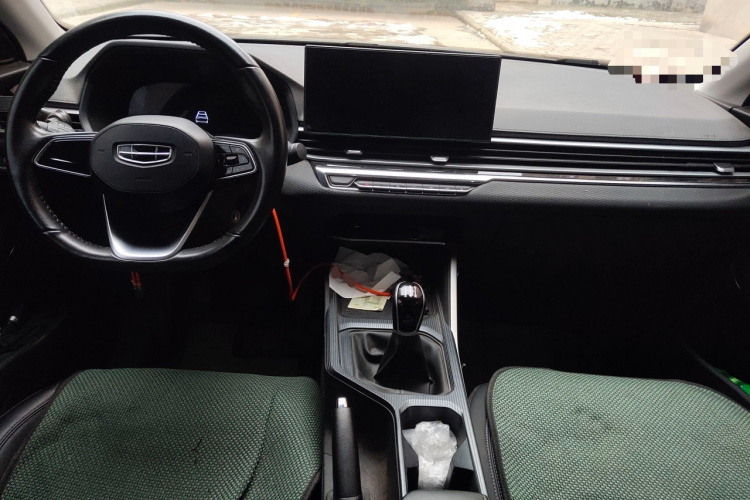 吉利汽车 帝豪 2023款 第4代冠军版 1.5L 手动豪华型中控内饰12