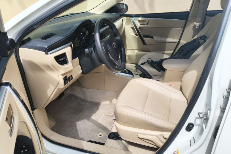 丰田 卡罗拉 2014款 1.6L CVT GL-i局部细节19