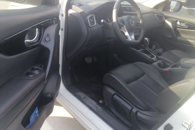 日产 逍客 2022款 2.0L CVT XV智享版中控内饰7003