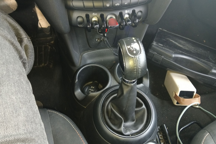 MINI 2014款 1.2T ONE局部细节18