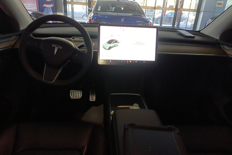 特斯拉 Model Y 2021款 长续航全轮驱动版中控内饰12