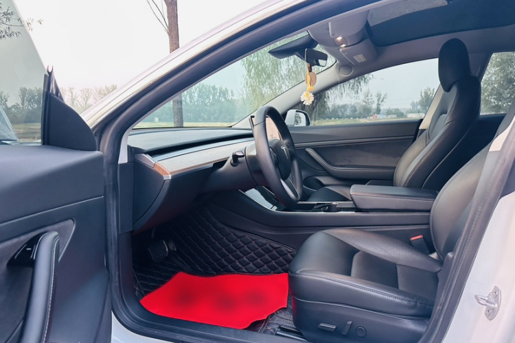 特斯拉 Model 3 2019款 标准续航后驱升级版中控内饰7003