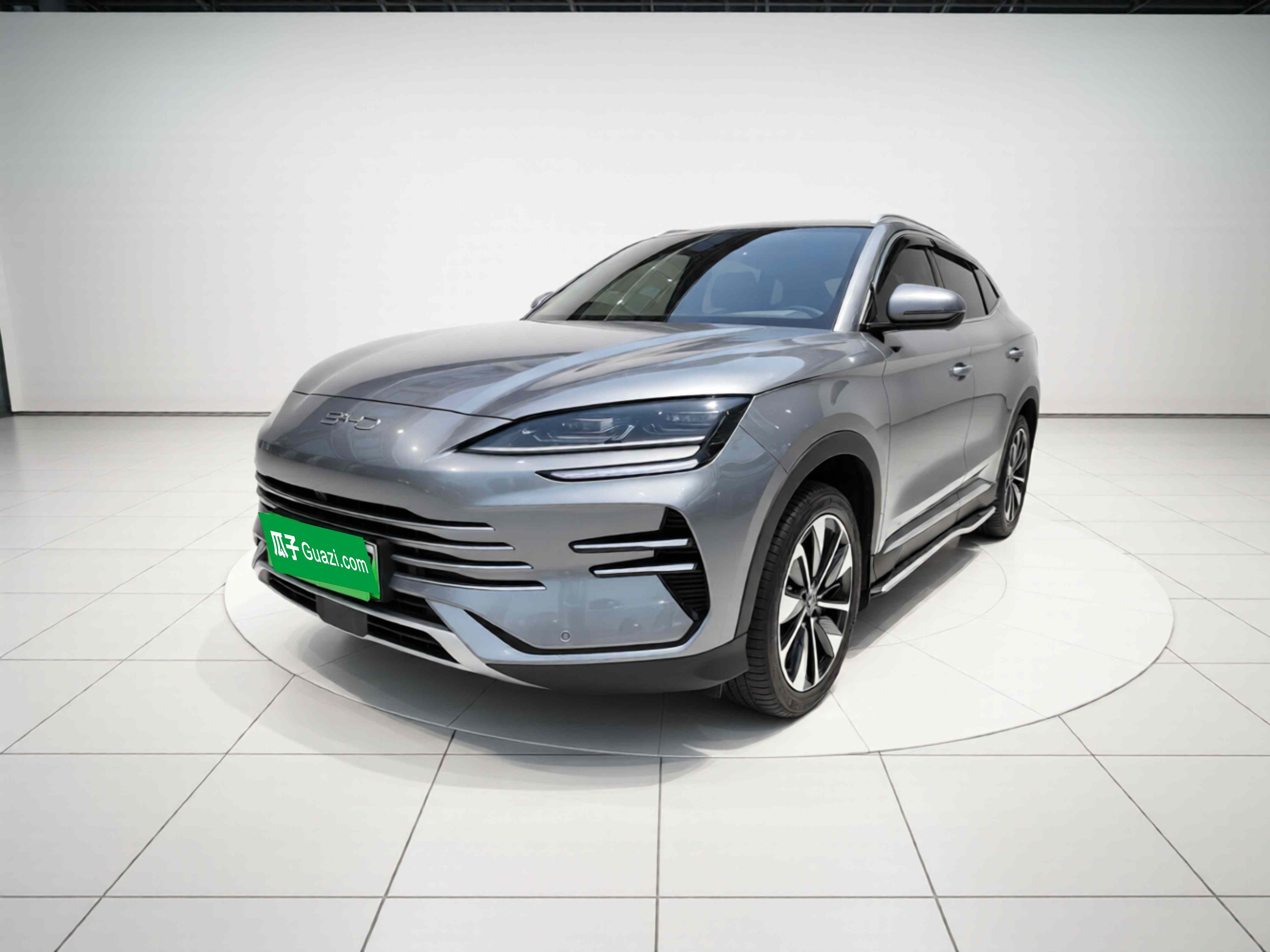 比亚迪 宋PLUS新能源 2024款 荣耀版 DM-i 110km 旗舰型(2)