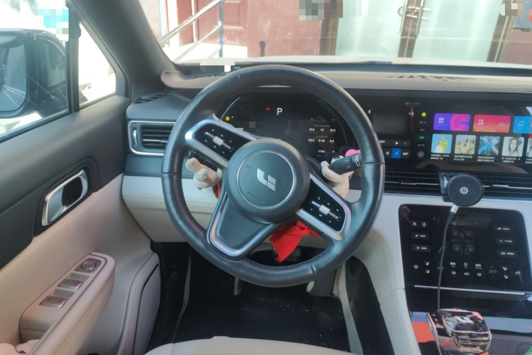 理想汽车 理想ONE 2021款 增程6座版中控内饰13