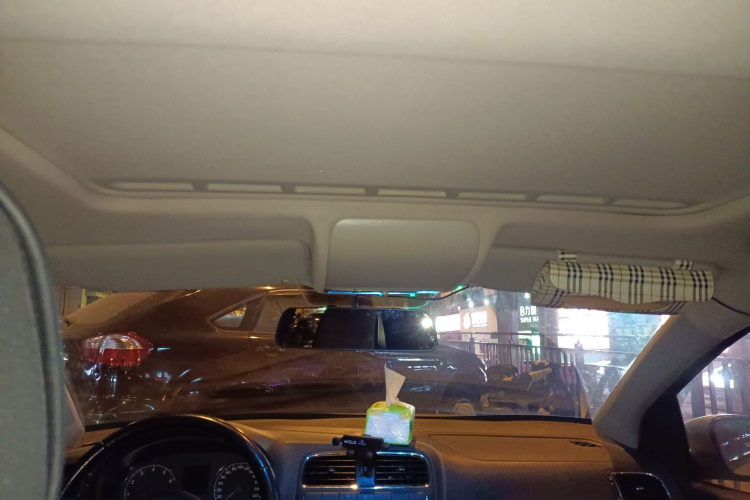 大众 2012款 1.6L Cross Polo AT中控内饰22