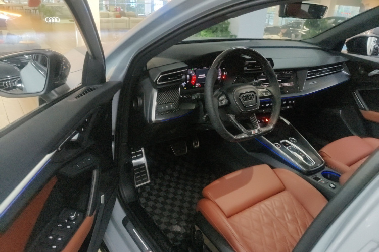 奥迪A3 2025款 Sportback 35TFSI 飞驰尊享型中控内饰20