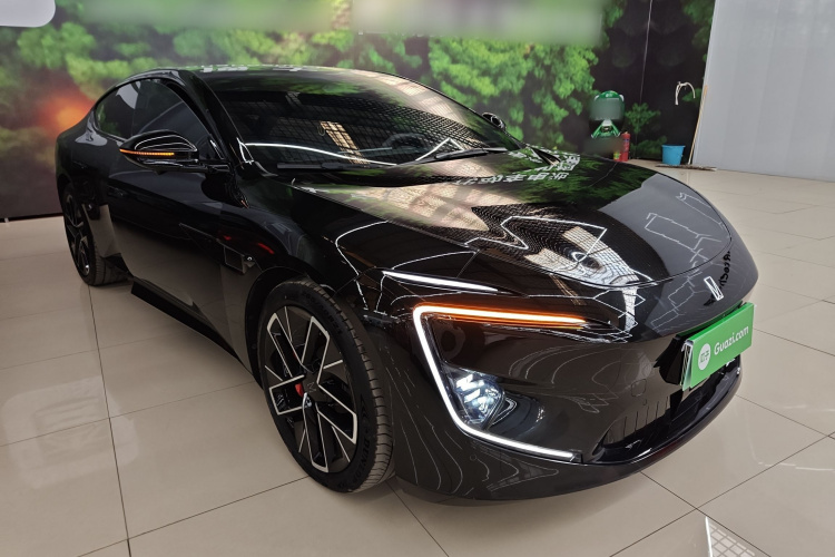 阿维塔12 2024款 700 三激光后驱奢享版车身外观6002