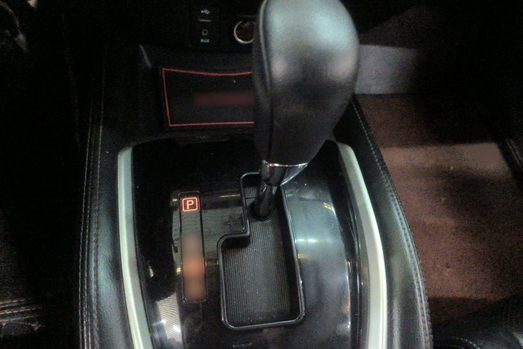 日产 奇骏 2014款 2.0L CVT智领版 2WD局部细节18