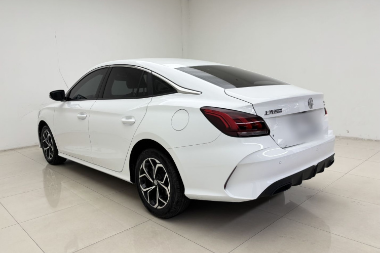 名爵 MG5 2023款 180DVVT CVT风尚版车身外观6004