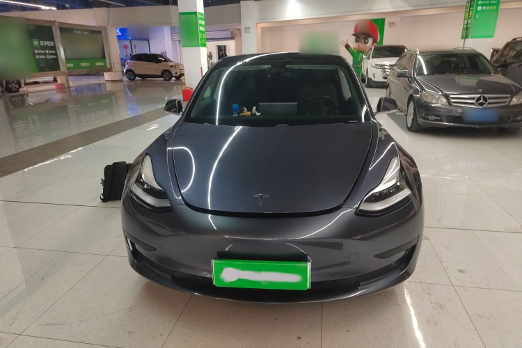 特斯拉 Model 3 2019款 标准续航后驱升级版车身外观2