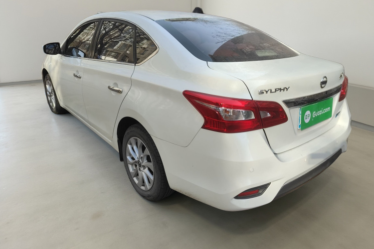 日产 轩逸 2016款 1.6XL  CVT尊享版车身外观5