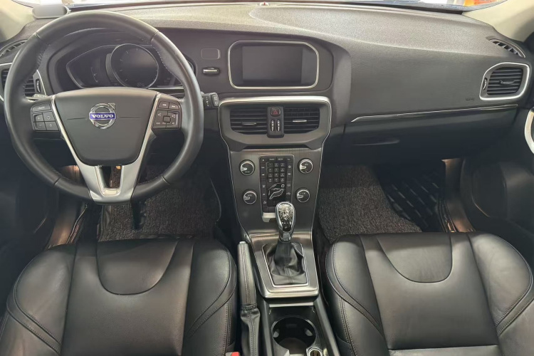 沃尔沃V40 2016款 T3 智逸版中控内饰7001