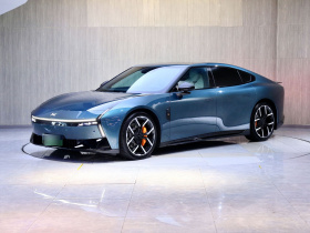 小鹏P7 2025款 750 四驱高性能 Ultra