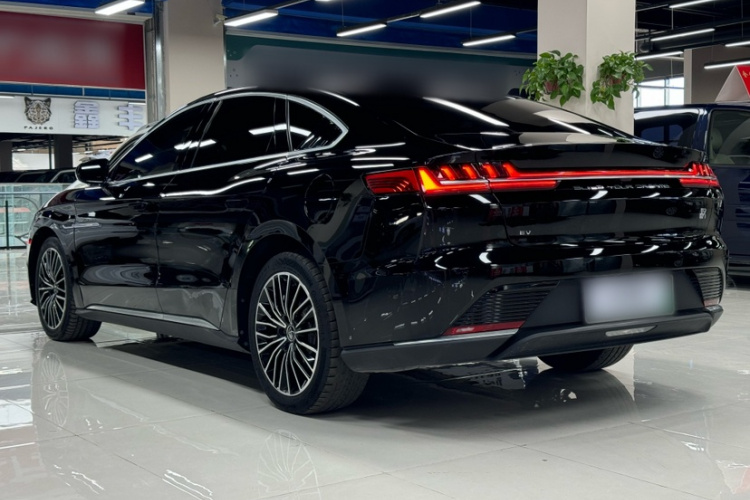 比亚迪 汉 2021款 EV 标准续航版豪华型车身外观6009