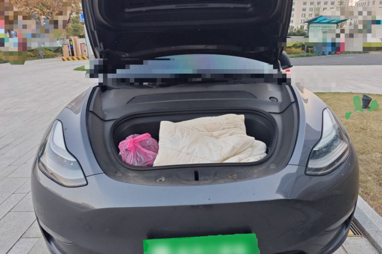 特斯拉 Model Y 2021款 长续航全轮驱动版局部细节24