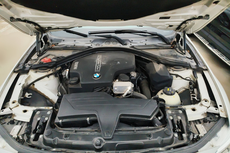 宝马3系 2016款 320Li 进取型局部细节24