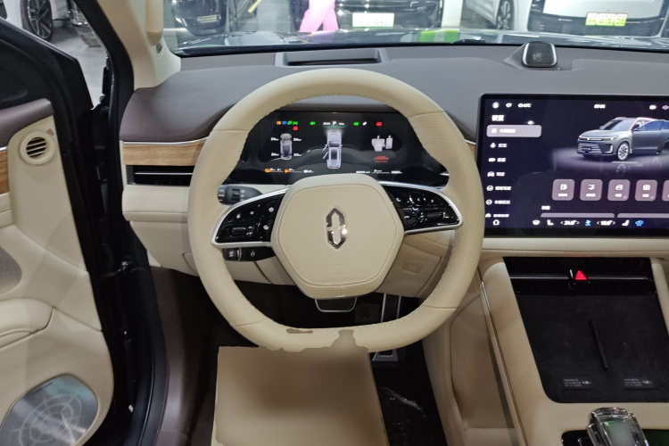 鸿蒙智行 问界M7 2024款 1.5T 后驱Plus版 6座中控内饰13