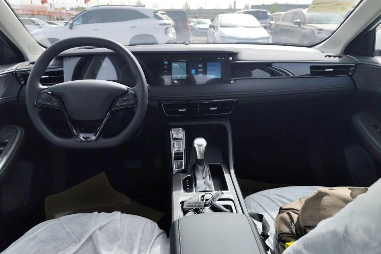 荣威i5 2023款 1.5L CVT豪华版中控内饰12