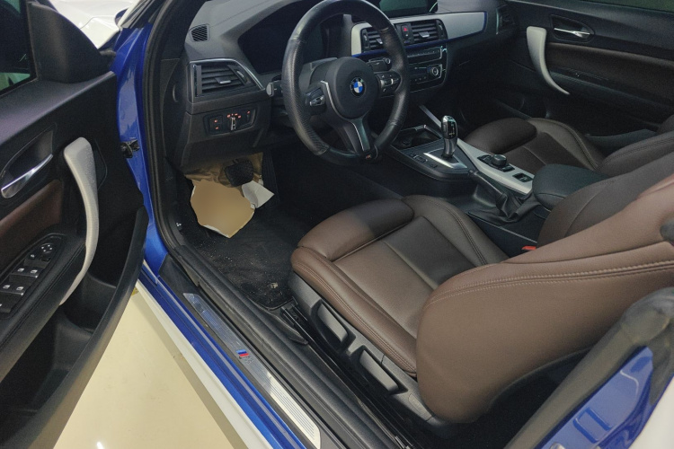 宝马2系(进口) 2018款 225i 敞篷轿跑车 M运动型局部细节19