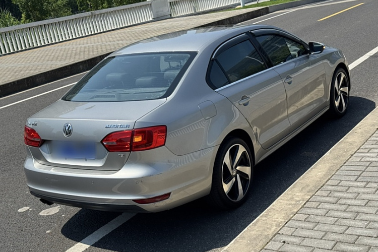 大众 速腾 2014款 改款 1.4TSI 手动豪华型车身外观6002