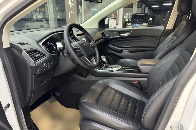 福特 锐界 2018款 EcoBoost 245 两驱豪锐型 7座 国V中控内饰7003