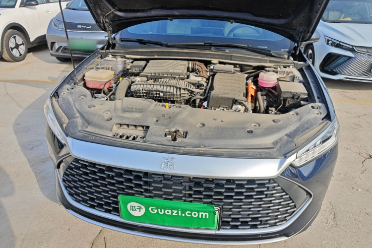 比亚迪 秦PLUS 2024款 荣耀版 DM-i 120KM领先型局部细节24