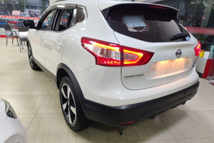 日产 逍客 2017款 2.0L CVT豪华版 国V车身外观6003