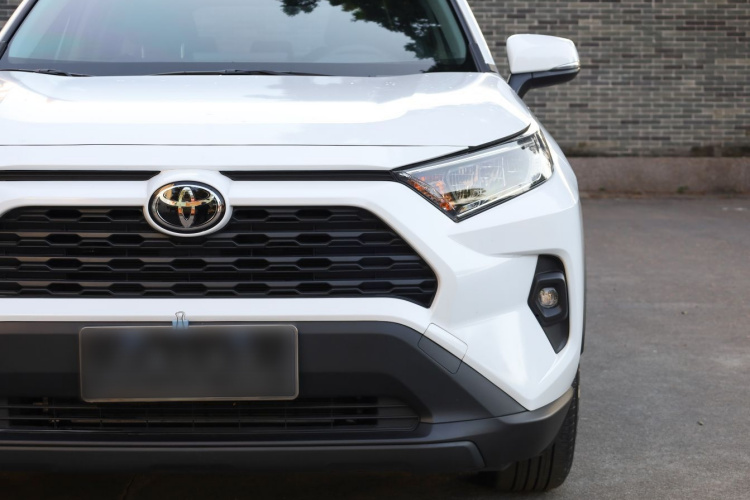 丰田 RAV4荣放 2023款 2.0L CVT两驱都市版车身外观6013