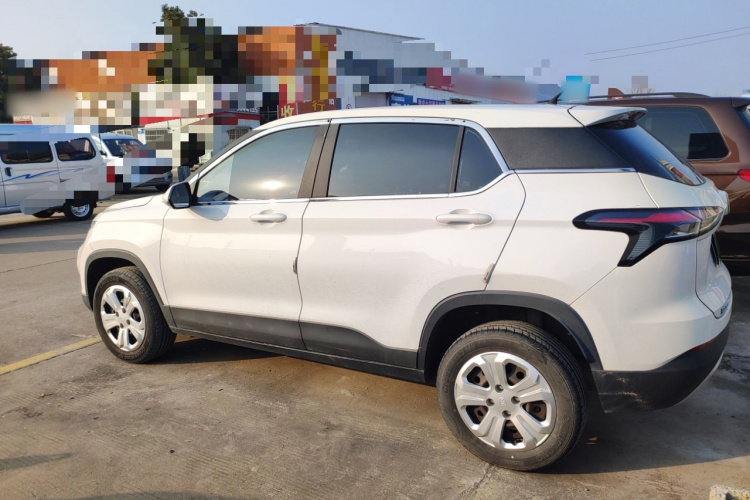 宝骏510 2019款 1.5L CVT劲享型 国VI车身外观4