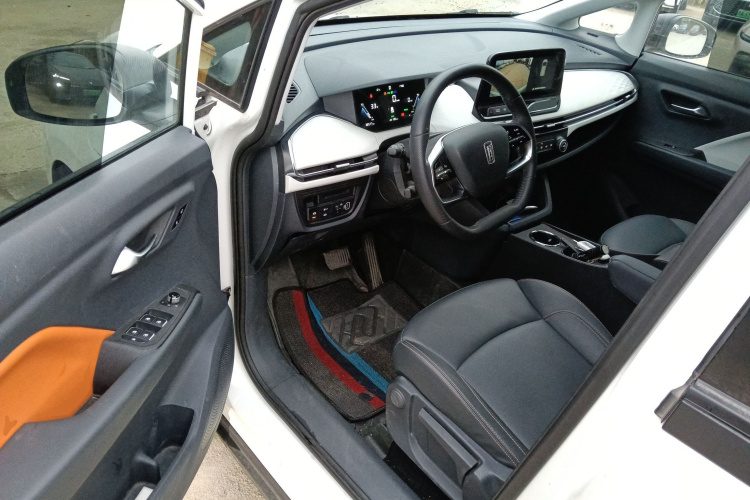 奔腾NAT 2022款 舒享出行 换电出租版中控内饰20