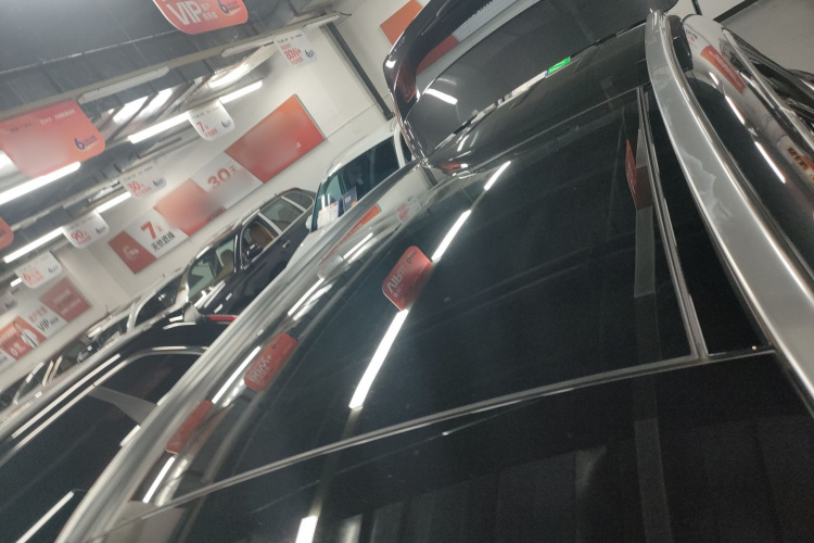 奔驰GLC 2022款 改款 GLC 300 L 4MATIC 动感型臻藏版局部细节57