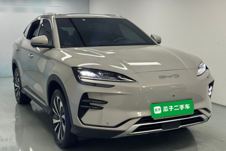 比亚迪 宋PLUS新能源 2023款 冠军版 EV 520KM 尊贵型车身外观6002