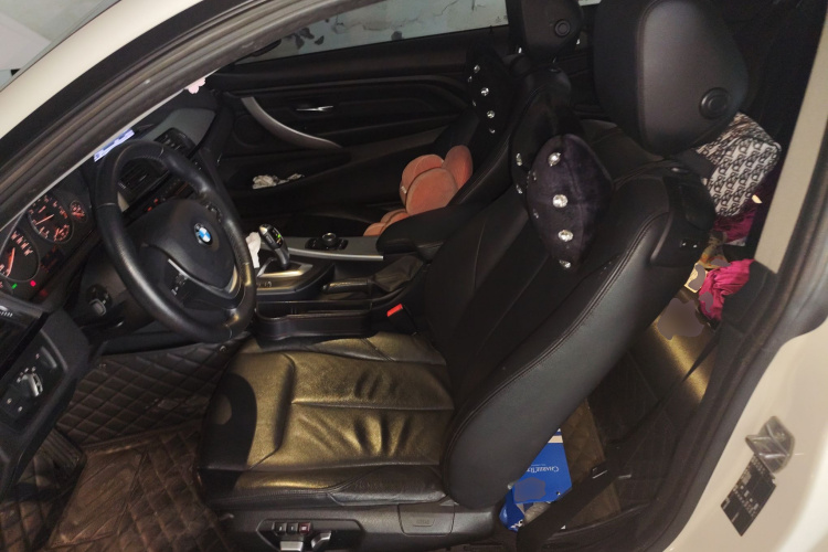 宝马4系 2016款 420i 时尚型中控内饰19