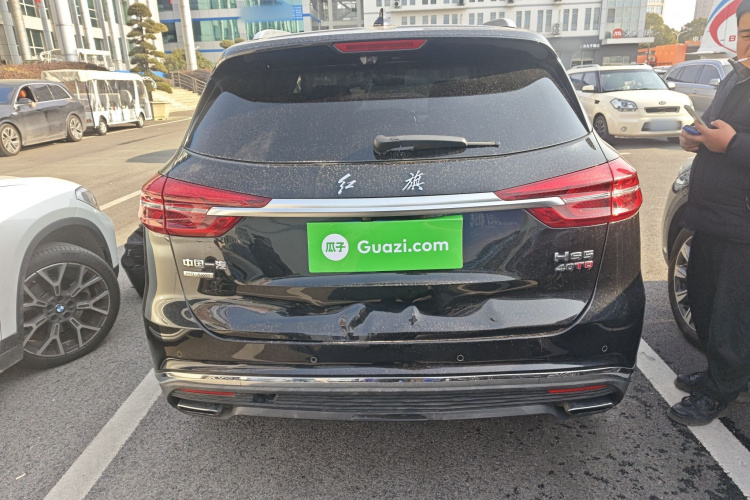 红旗HS5 2022款 2.0T 智联旗领四驱版车身外观6