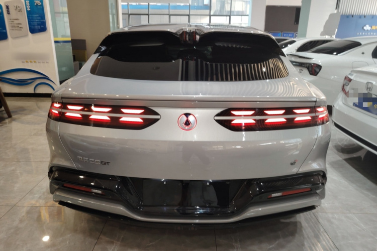 腾势Z9GT 2024款 1100四驱Max版车身外观6