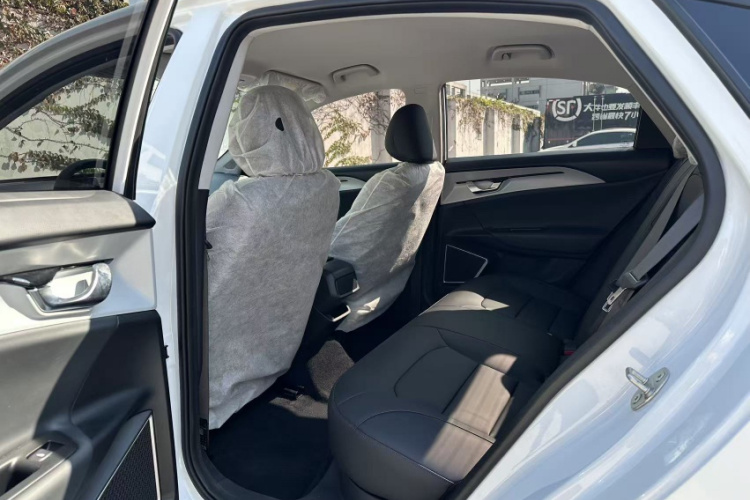 吉利几何A 2024款 410KM 出行版中控内饰7004