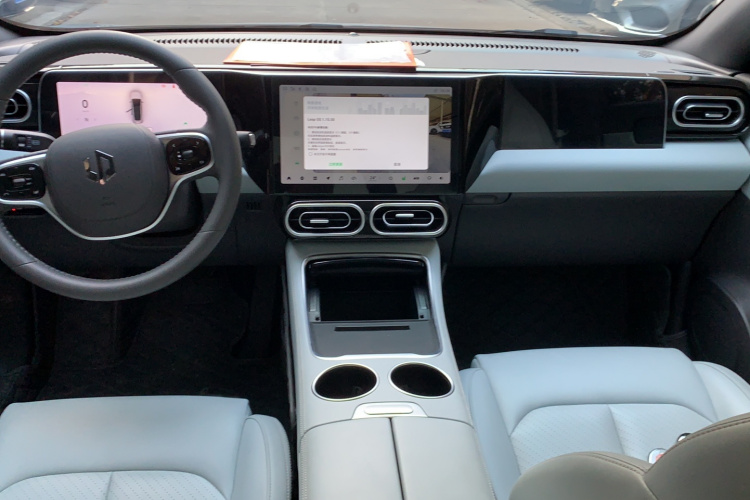 零跑汽车 零跑C01 2023款 525舒享版中控内饰7003