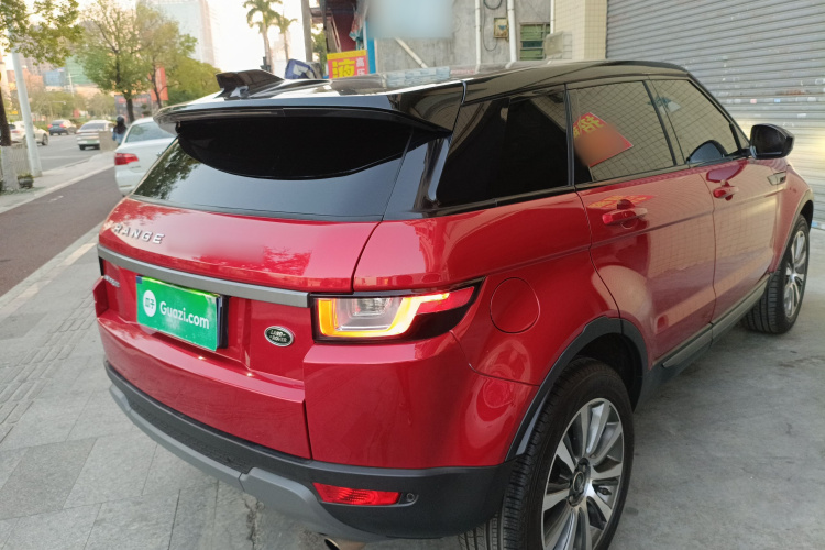 路虎 揽胜极光 2017款 2.0T 英伦锋尚版车身外观7