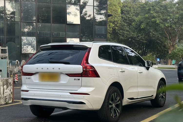 沃尔沃XC60 2024款 B5 四驱智逸豪华版车身外观6006